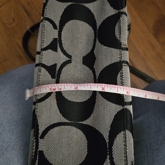 Coach Branded Stylish Black and Gray Tote Bag - Picture 8 of 8